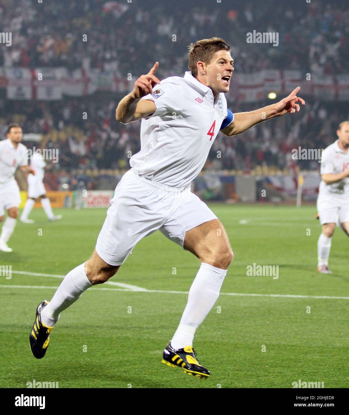 杰拉德(2010 年南非世界杯,对阵美国打进扳平球后的庆祝)